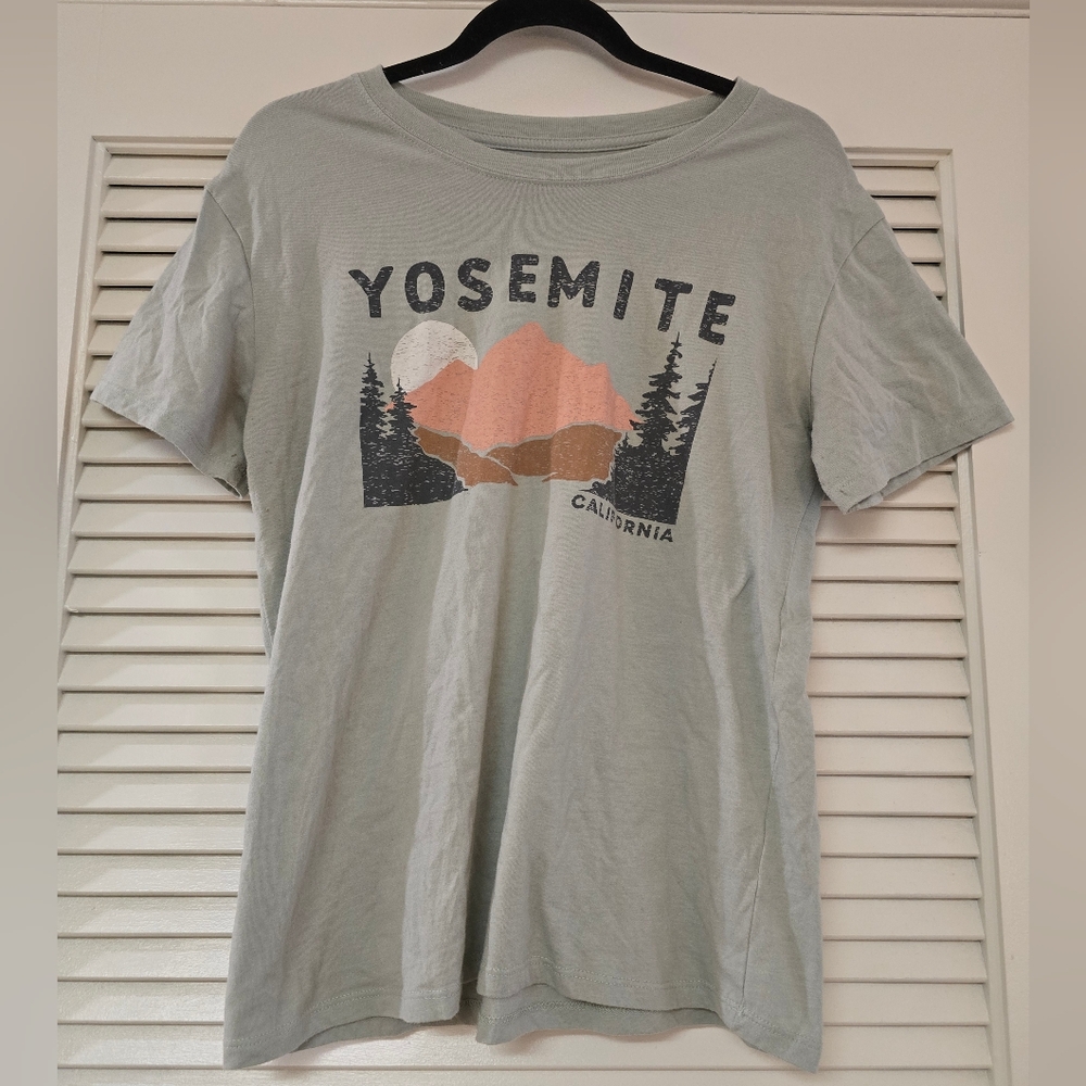 Zoe + Liv - Yosemite California Graphic Short-Sleeve T-Shirt